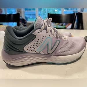 New Balance women's size 7 sneakers